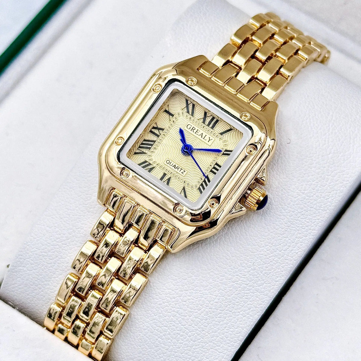 Valette Vintage Timepiece™ – Classic Square Design