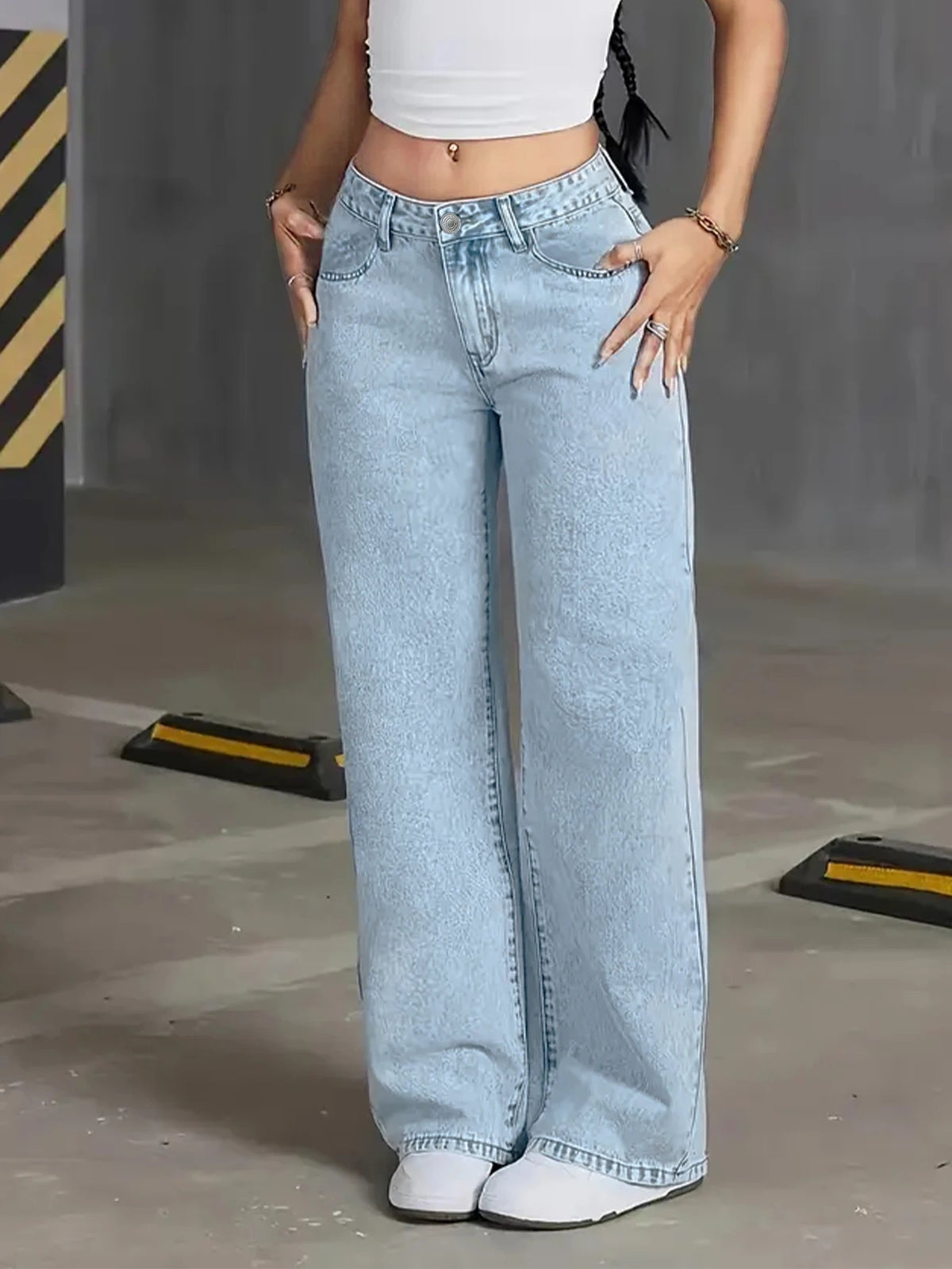 Yara High-Waist Straight Jeans